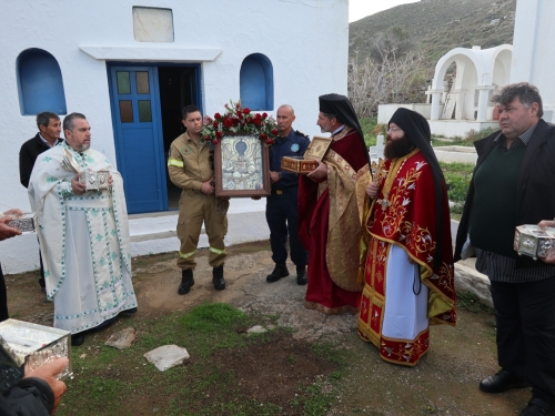 Πάνδημος Εορτασμός του Εφόρου των Σεριφίων Μεγαλόχαρου Ταξιάρχη Μιχάηλ  στην ομώνυμη Ιερά Μονή 
