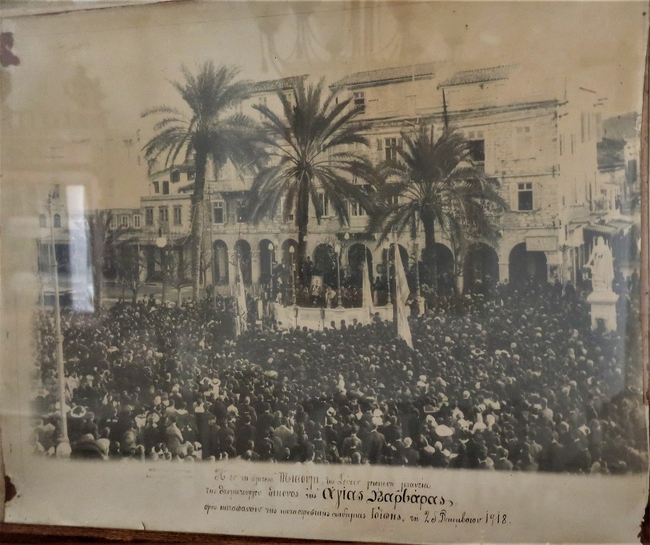 IMG ...									</div>

		<div class=