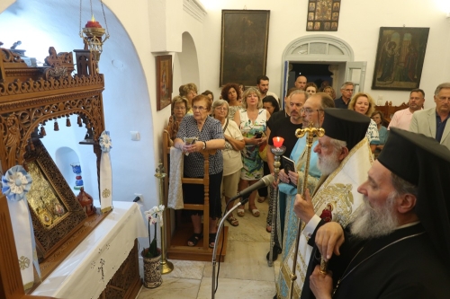 Η Ακολουθία του Μεγάλου Παρακλητικού Κανόνος προς την Υπεραγία Θεοτόκο στο Μοναστηριακό Μετόχιο της Παναγίας της Χρυσοπηγής, στη Σίφνο 