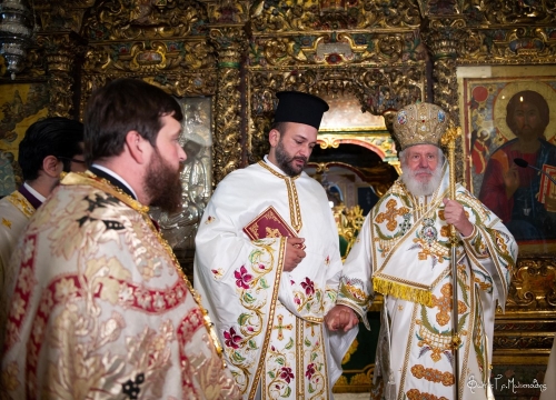 Εορτασμός της  Συνάξεως  των Τριών Νεοφανών Οσίων Πορφυρίου , Παϊσίου και Ιακώβου και Χειροτονία Πρεσβυτέρου στην Ιερά Μονή Παναγίας Τουρλιανής Μυκόνου